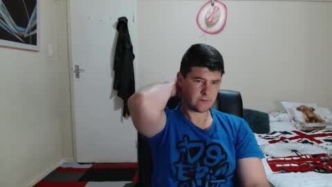 ask me lol online show from February 11, 2026, 3:00 am