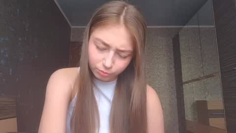 Mia   online show from February 3, 2026, 7:46 am