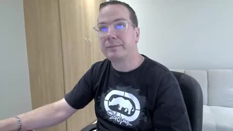 Brett online show from December 1, 2025, 9:36 am