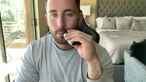 Brett Mycles online show from October 31, 2025, 5:47 pm