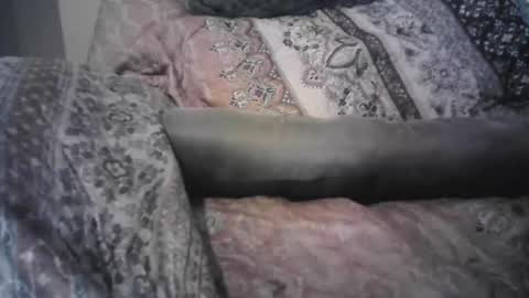 Snapshot of bri20fu chatting on May 4, 2026, 1:29 pm raining down on me online show from May 4, 2026, 1:29 pm