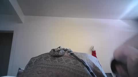 Snapshot of bri20fu chatting on May 16, 2026, 6:07 pm raining down on me online show from May 16, 2026, 6:07 pm