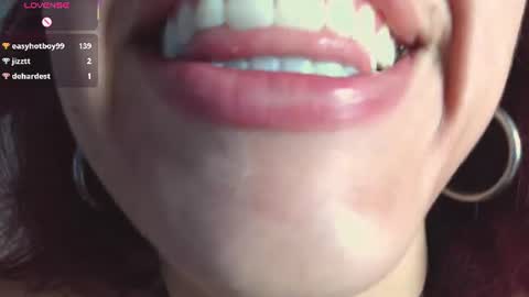Snapshot of bri_von_dhara_ chatting on July 14, 2026, 2:34 pm Bri online show from July 14, 2026, 2:34 pm