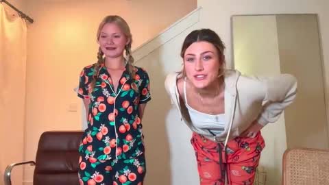 Brianna3 online show from January 10, 2025, 4:44 am