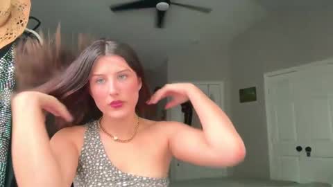 Brianna3 online show from September 23, 2025, 7:50 pm