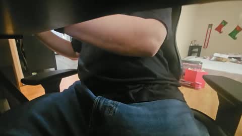 brian7891012 online show from December 25, 2024, 5:58 pm