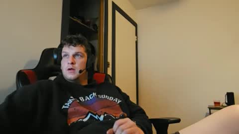 Snapshot of brian7891012 chatting on February 21, 2026, 5:03 pm brian7891012 online show from February 21, 2026, 5:03 pm