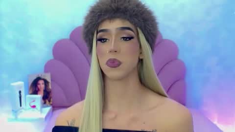 BRIANA online show from February 12, 2026, 5:02 am