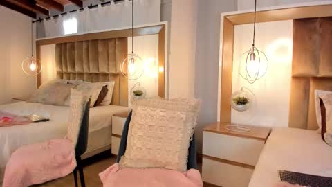 Snapshot of brianajhonss chatting on February 21, 2026, 9:38 pm Briana online show from February 21, 2026, 9:38 pm