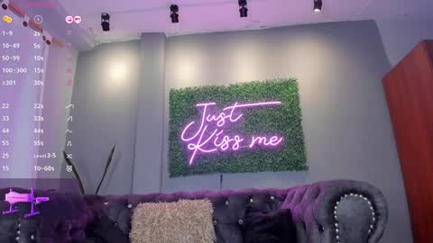 BRIANA online show from January 29, 2025, 10:11 pm