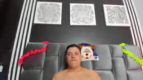 Snapshot of brianhot_fire chatting on November 28, 2025, 1:08 am brianhot_fire online show from November 28, 2025, 1:08 am