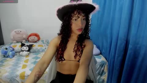 Snapshot of briar_05 chatting on October 13, 2025, 8:53 pm Briar online show from October 13, 2025, 8:53 pm