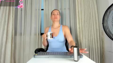 Snapshot of bridgetrodriguez chatting on February 12, 2026, 11:38 am online show from February 12, 2026, 11:38 am