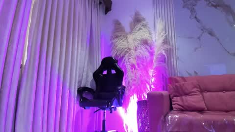 Snapshot of bridgetrodriguez chatting on February 16, 2026, 12:12 pm online show from February 16, 2026, 12:12 pm