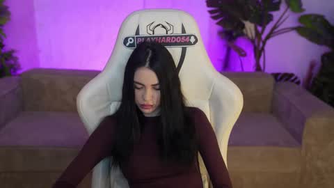 Diamonds Girls online show from January 14, 2026, 9:15 am