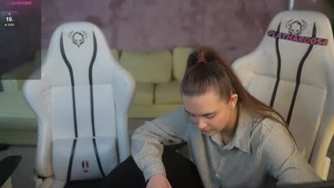 Diamonds Girls online show from March 8, 2026, 7:56 am