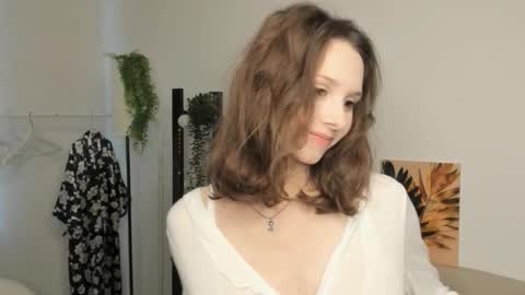 Snapshot of brighthug chatting on September 9, 2025, 6:24 am Asel online show from September 9, 2025, 6:24 am