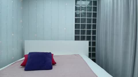 Snapshot of brightly_heizer chatting on March 17, 2026, 12:37 am Heather online show from March 17, 2026, 12:37 am