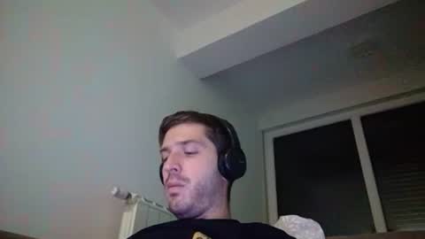 Snapshot of brii0000 chatting on December 4, 2024, 7:23 pm brii0000 online show from December 4, 2024, 7:23 pm