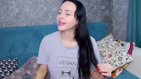 Nika online show from November 25, 2025, 2:55 am