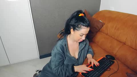 Snapshot of brilliantegirl_ chatting on February 7, 2026, 8:40 am brilliantegirl_ online show from February 7, 2026, 8:40 am