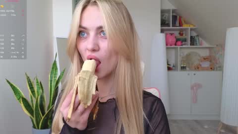 Vi. online show from January 22, 2025, 11:56 am