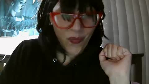 Brina Moon online show from December 5, 2024, 5:59 am