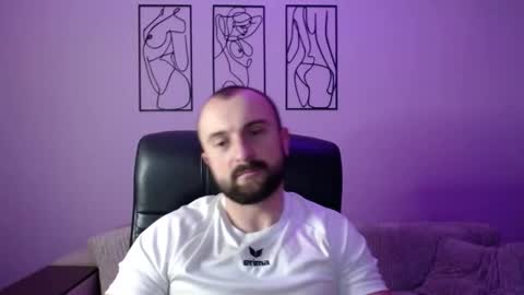 brindlefly69 online show from November 7, 2025, 11:43 am