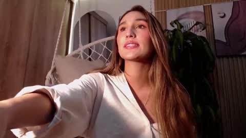  B R I N N A   online show from October 21, 2025, 1:06 am