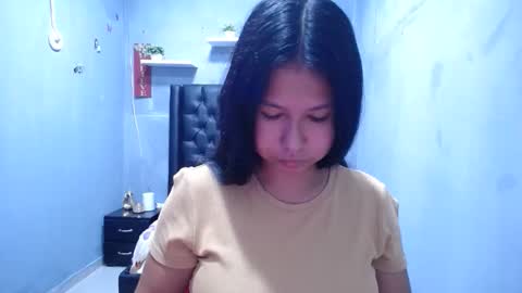 Snapshot of britanyx1 chatting on April 23, 2026, 2:08 pm britanyx1 online show from April 23, 2026, 2:08 pm