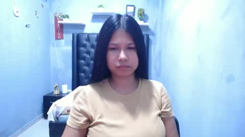 Snapshot of britanyx1 chatting on May 11, 2026, 2:45 pm britanyx1 online show from May 11, 2026, 2:45 pm