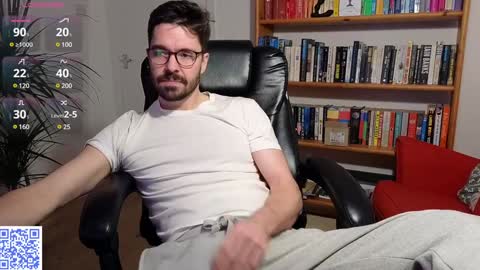 Snapshot of britishpoet chatting on December 3, 2024, 1:32 pm Callum online show from December 3, 2024, 1:32 pm