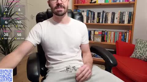 Snapshot of britishpoet chatting on December 4, 2024, 12:58 pm Callum online show from December 4, 2024, 12:58 pm