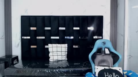 Britney  online show from April 17, 2026, 2:47 am