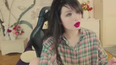 Snapshot of britneybarker chatting on February 18, 2026, 9:55 pm britneybarker online show from February 18, 2026, 9:55 pm