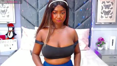 brittany 25 years old  happy as a worm  online show from December 27, 2024, 9:50 am