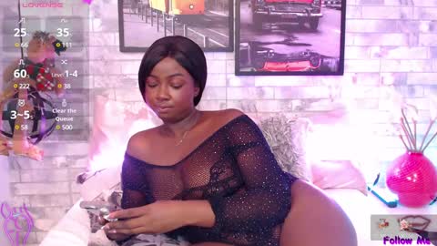 brittany 25 years old  happy as a worm  online show from December 31, 2024, 2:14 pm