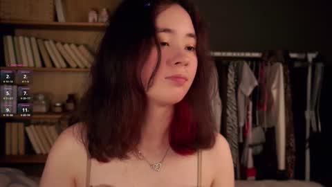 Snapshot of britthe chatting on November 9, 2025, 11:08 am Lina online show from November 9, 2025, 11:08 am