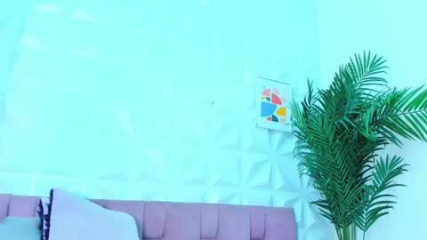 Snapshot of briyit_doll chatting on January 22, 2025, 2:48 am BRIYIT online show from January 22, 2025, 2:48 am