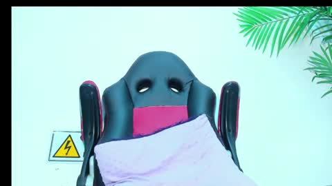 Snapshot of briyit_doll chatting on February 5, 2025, 5:52 am BRIYIT online show from February 5, 2025, 5:52 am