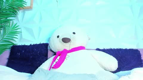 Snapshot of briyit_doll chatting on October 1, 2025, 10:27 pm BRIYIT online show from October 1, 2025, 10:27 pm