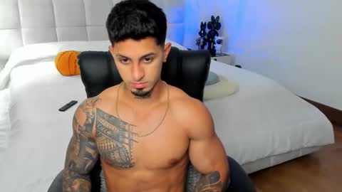 brody_dallas1 online show from November 27, 2025, 2:46 am