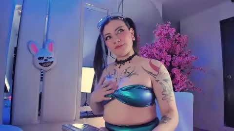 Snapshot of broklin_white23 chatting on July 14, 2026, 2:56 pm online show from July 14, 2026, 2:56 pm