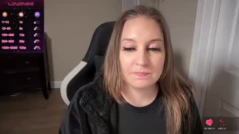 Snapshot of brookebee27 chatting on March 12, 2025, 1:47 am brookebee online show from March 12, 2025, 1:47 am