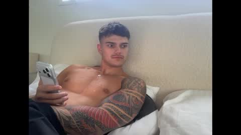 Snapshot of brooklyntay chatting on February 18, 2026, 9:55 pm BrooklynTay online show from February 18, 2026, 9:55 pm