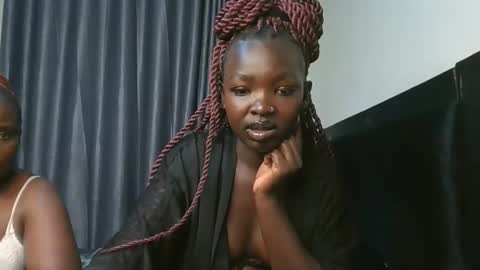 Snapshot of brown_sugar4 chatting on November 26, 2025, 2:12 am brown_sugar4 online show from November 26, 2025, 2:12 am