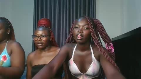 Snapshot of brown_sugar4 chatting on December 4, 2025, 9:07 am brown_sugar4 online show from December 4, 2025, 9:07 am