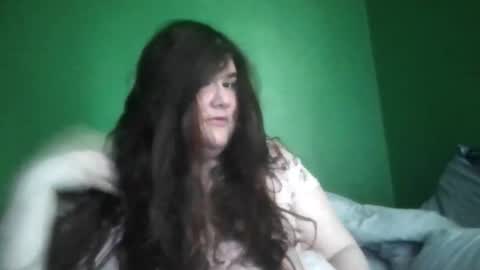 Snapshot of browneyedbeauty6969 chatting on December 15, 2025, 2:54 pm Beauty online show from December 15, 2025, 2:54 pm