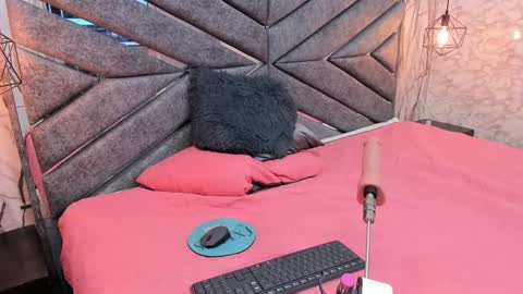 Sara  online show from December 14, 2024, 1:50 am