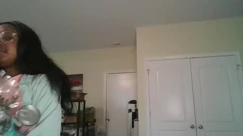 Snapshot of brownsugarcutie3 chatting on October 14, 2025, 7:36 pm Brownsuagrcutie online show from October 14, 2025, 7:36 pm